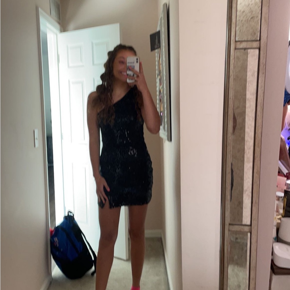 Black lulus dress